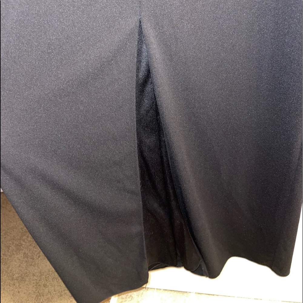 Size 3/4 Black prom/homecoming dress with built in padding
